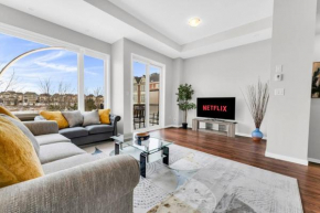 CasaWoodbridge 3 Story Town House Vaughan
